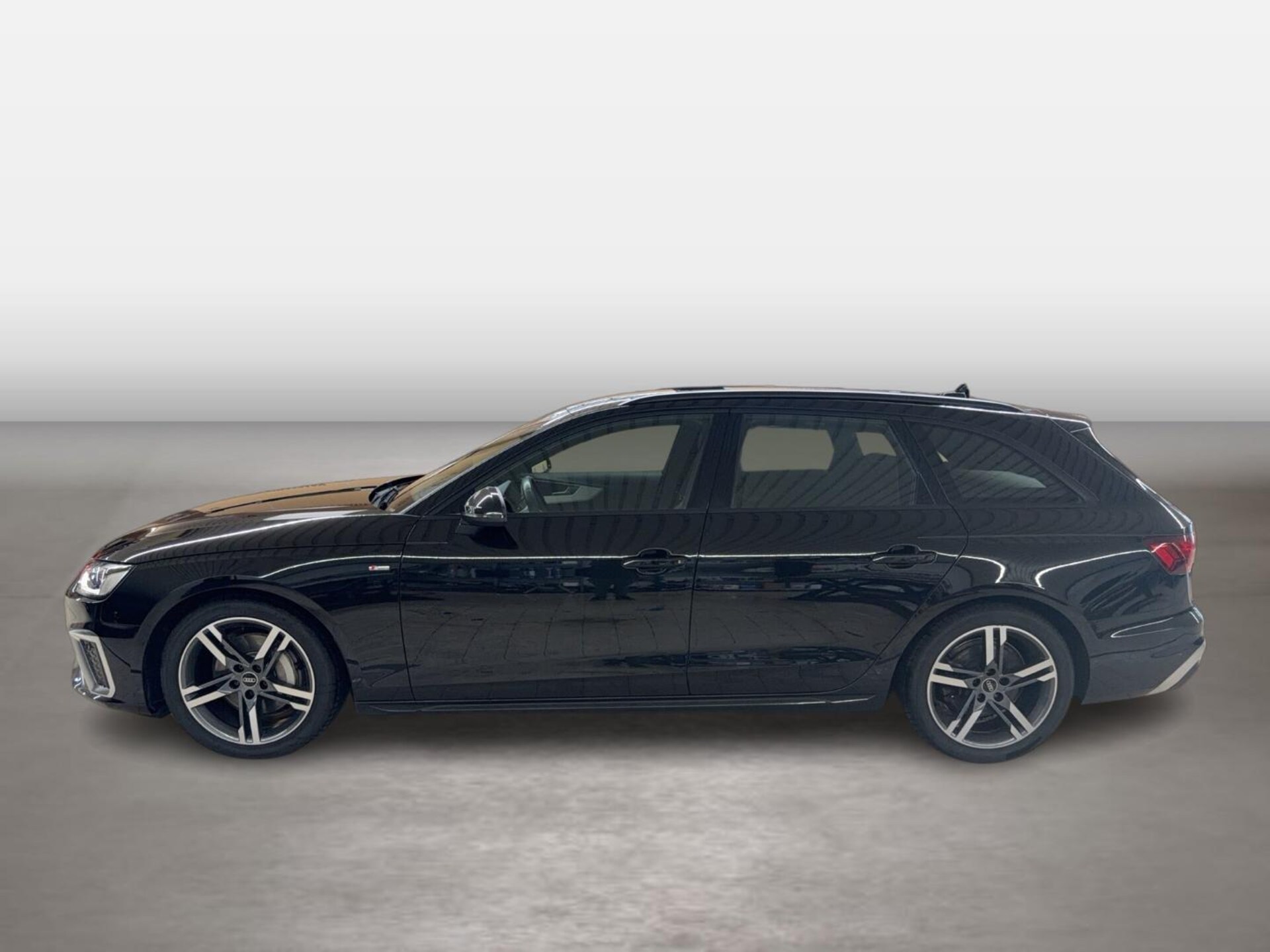 Audi A4 Avant S line