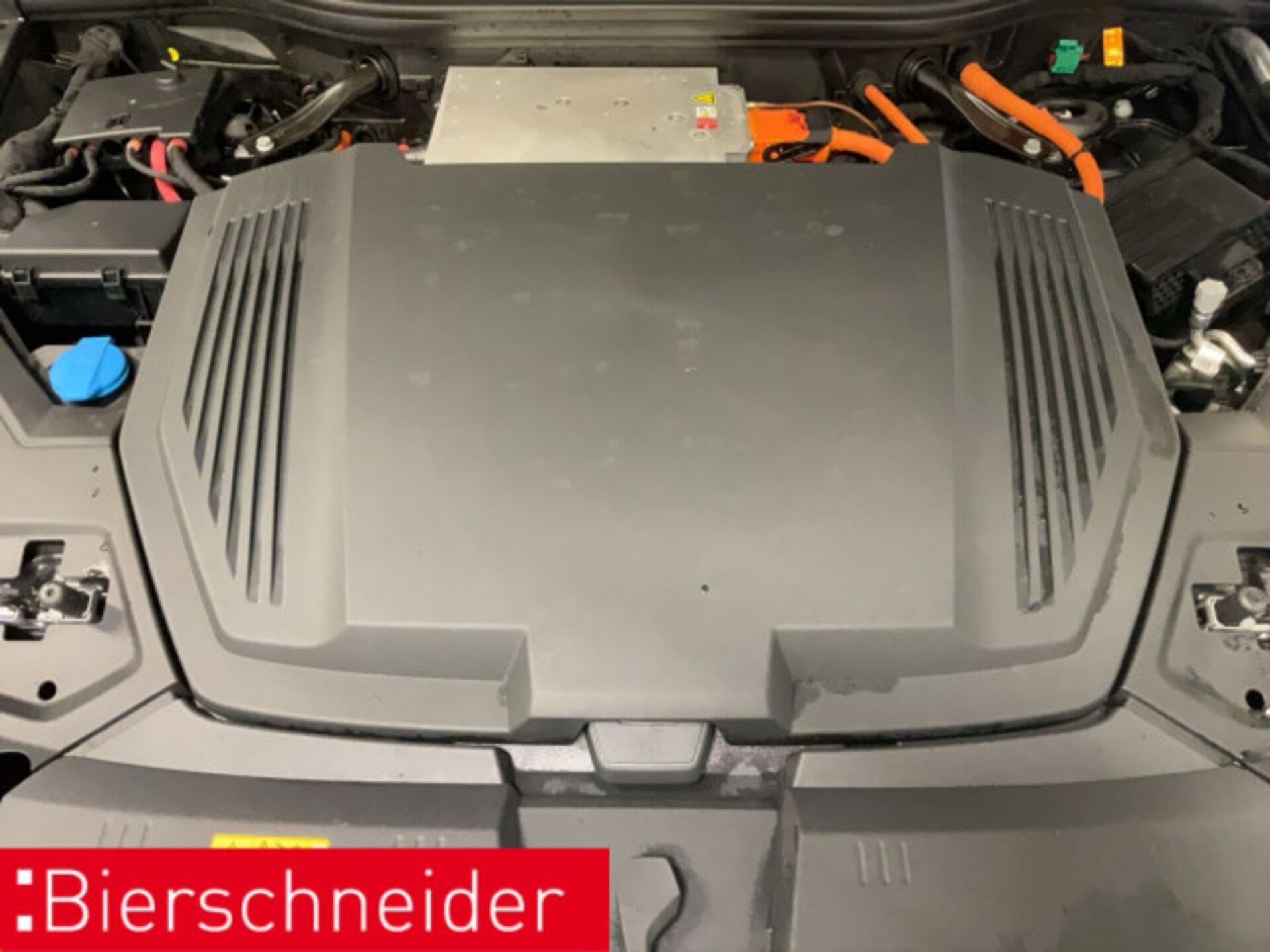 Audi Q8 Sportback e-tron S line
