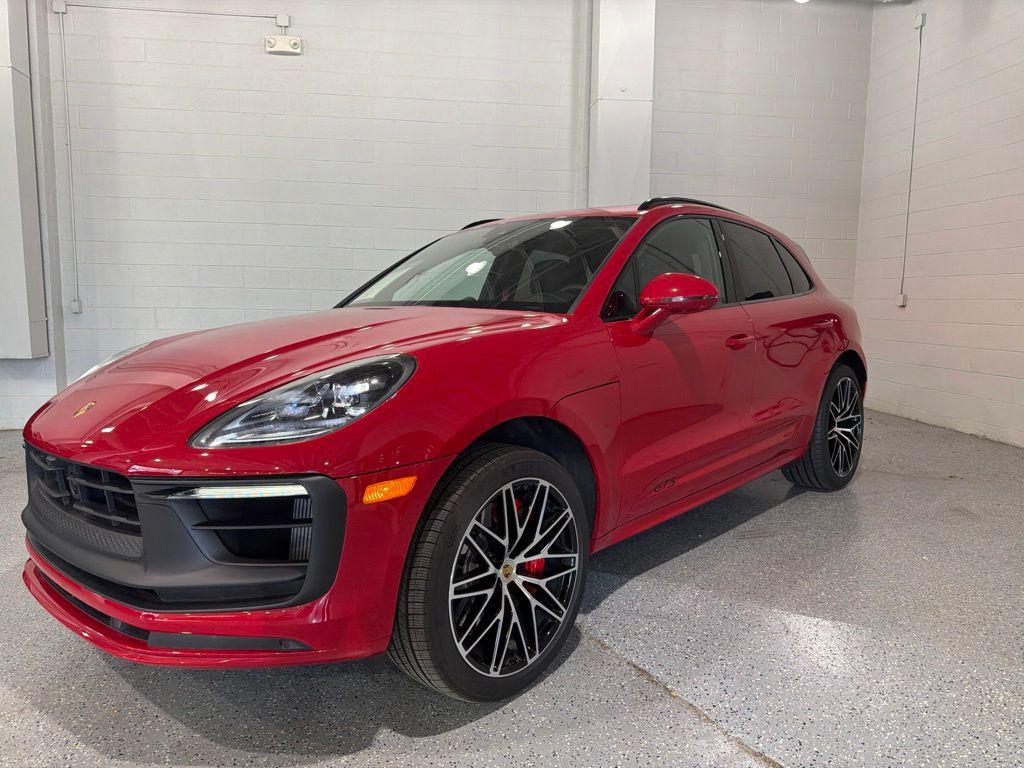 2026 Porsche Macan GTS's photo