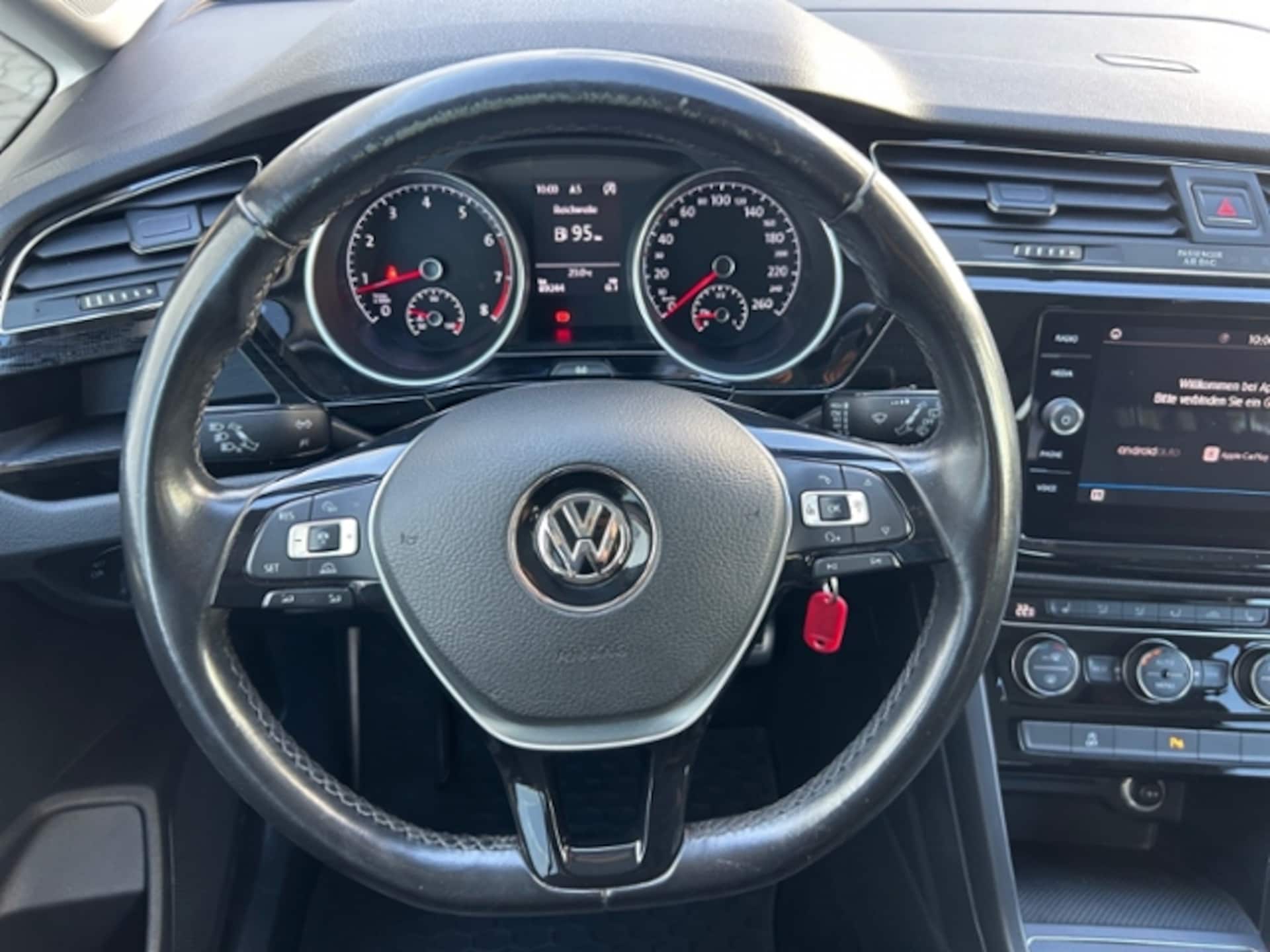 Volkswagen Touran SOUND