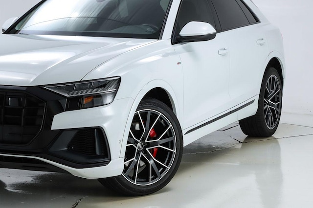 2023 Audi Q8