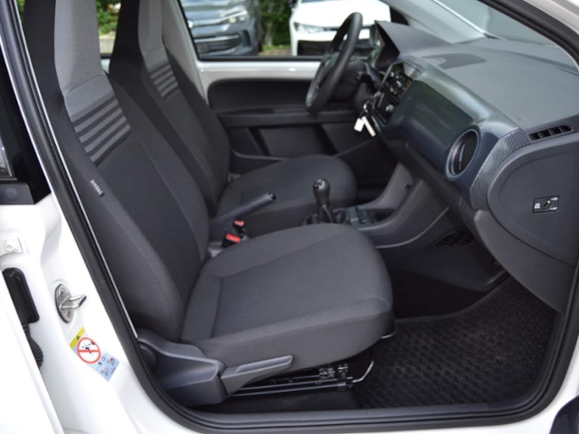 Volkswagen up! move up!