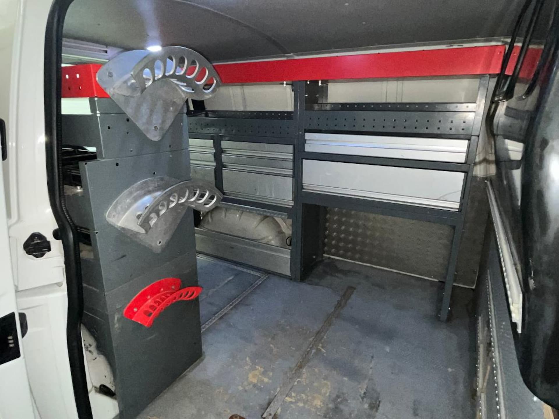 Volkswagen T6 Transporter Kasten kurzer Radstand