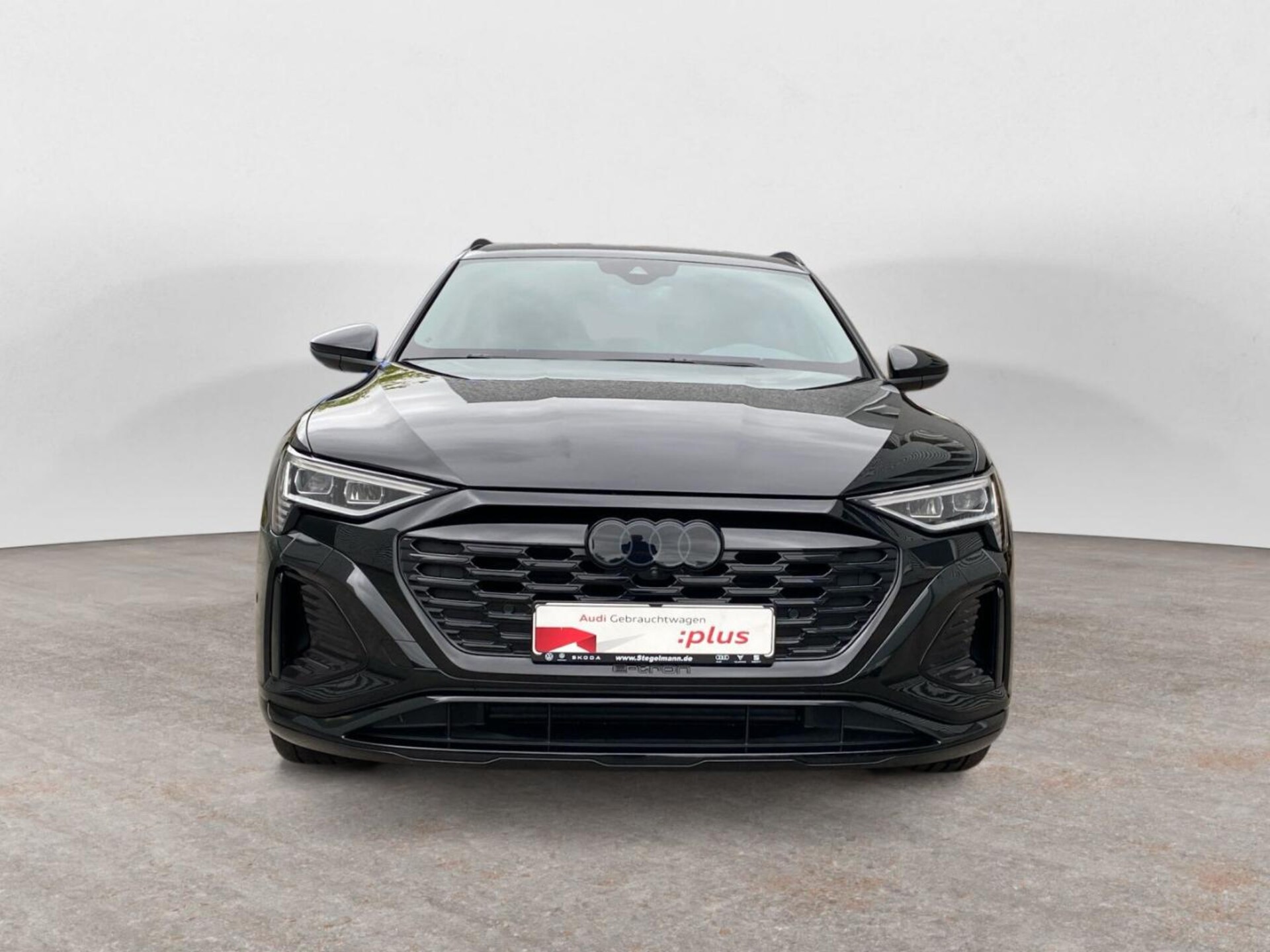 Audi Q8 Sportback e-tron S line
