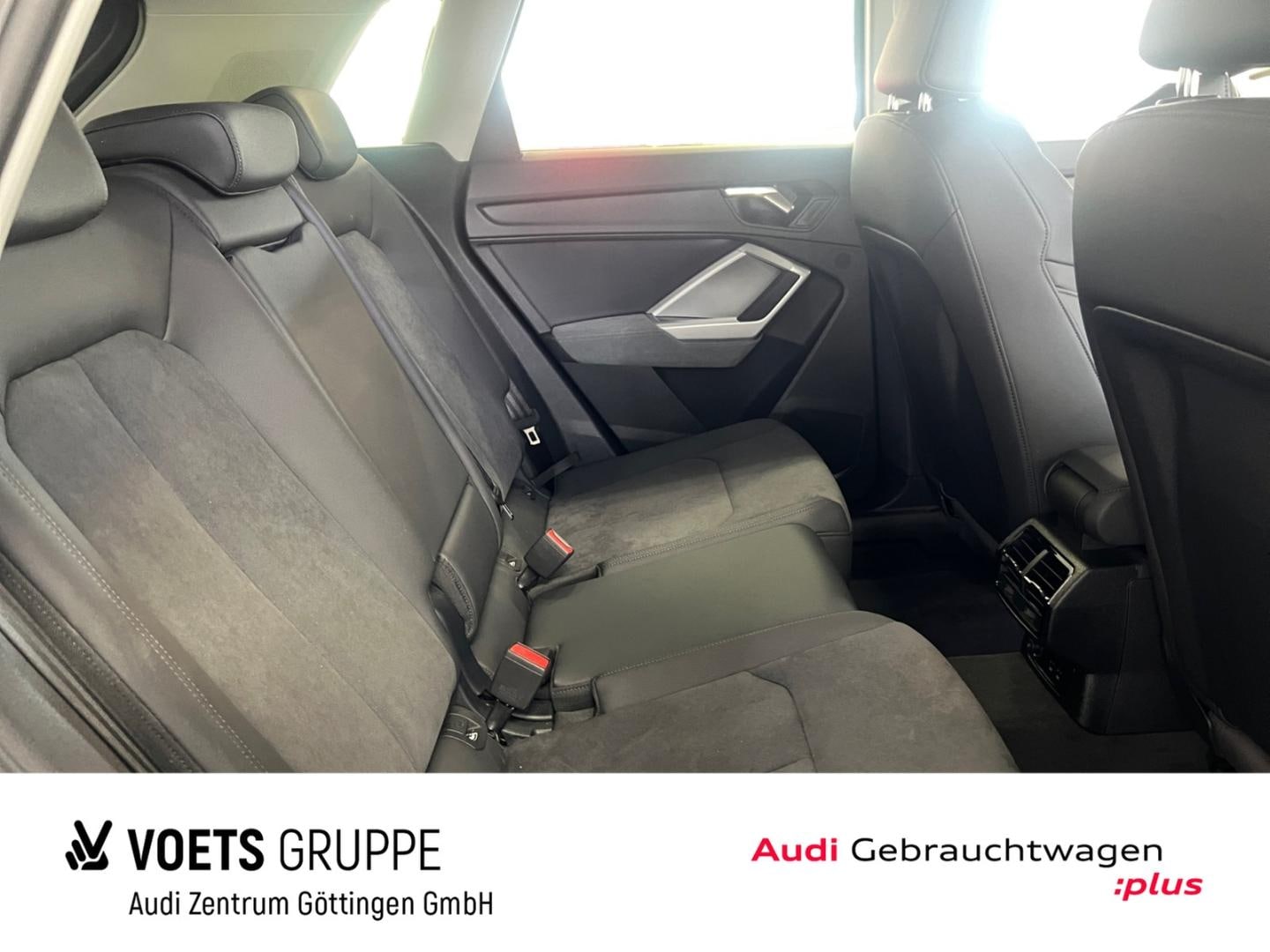Bild über Audi Q3 TFSI quattro 180 kW S tronic - für weitere Informationen kontaktieren Sie den Audi Partner