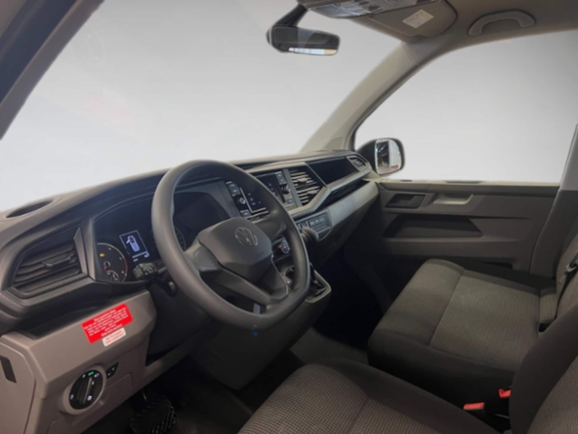 Volkswagen T6.1 Transporter Kombi langer Radstand