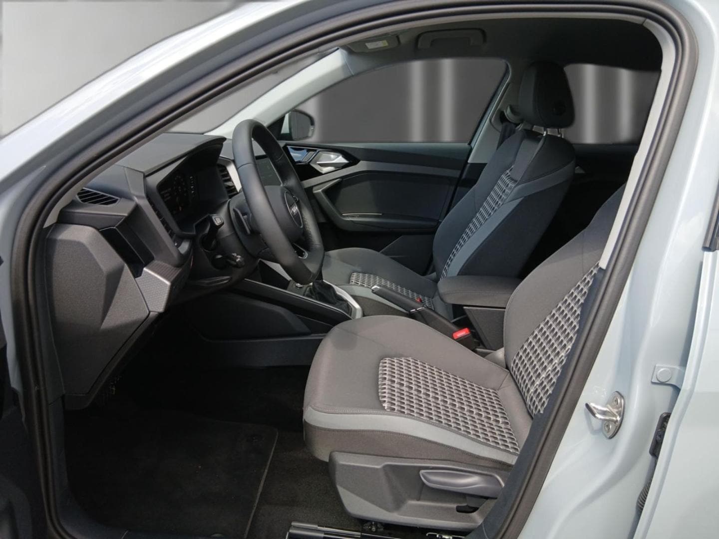 Bild über Audi A1 Sportback S line 25 TFSI S tronic - für weitere Informationen kontaktieren Sie den Audi Partner