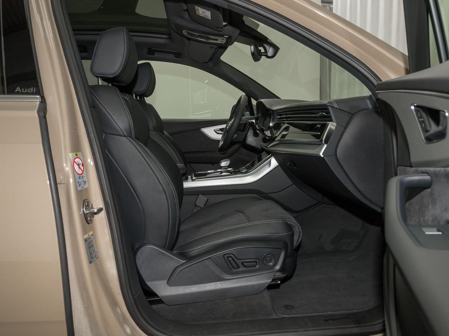 Image about Audi Q7 SUV S line 45 TDI quattro tiptronic