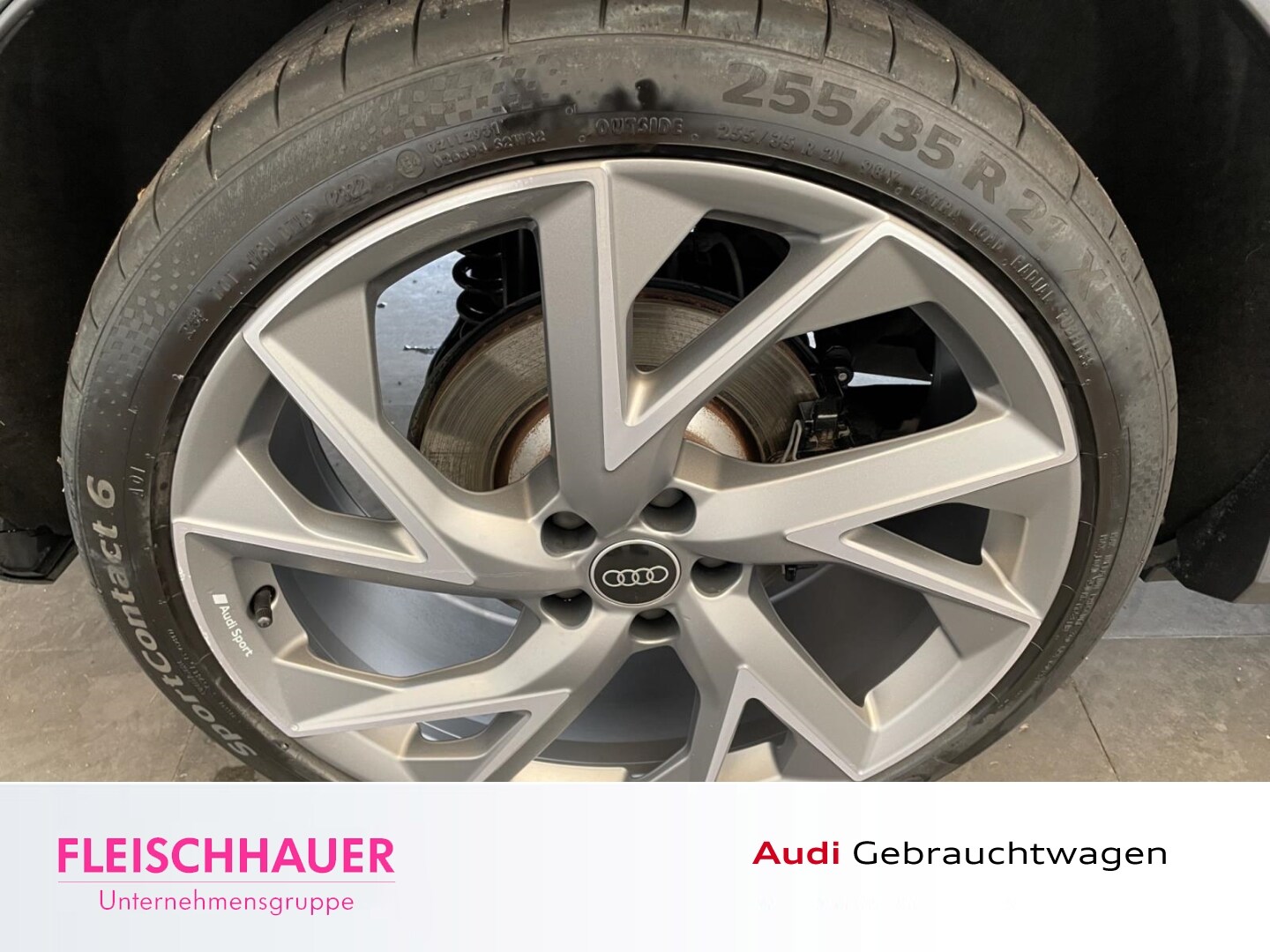 Image about Audi RS Q3 TFSI quattro S tronic
