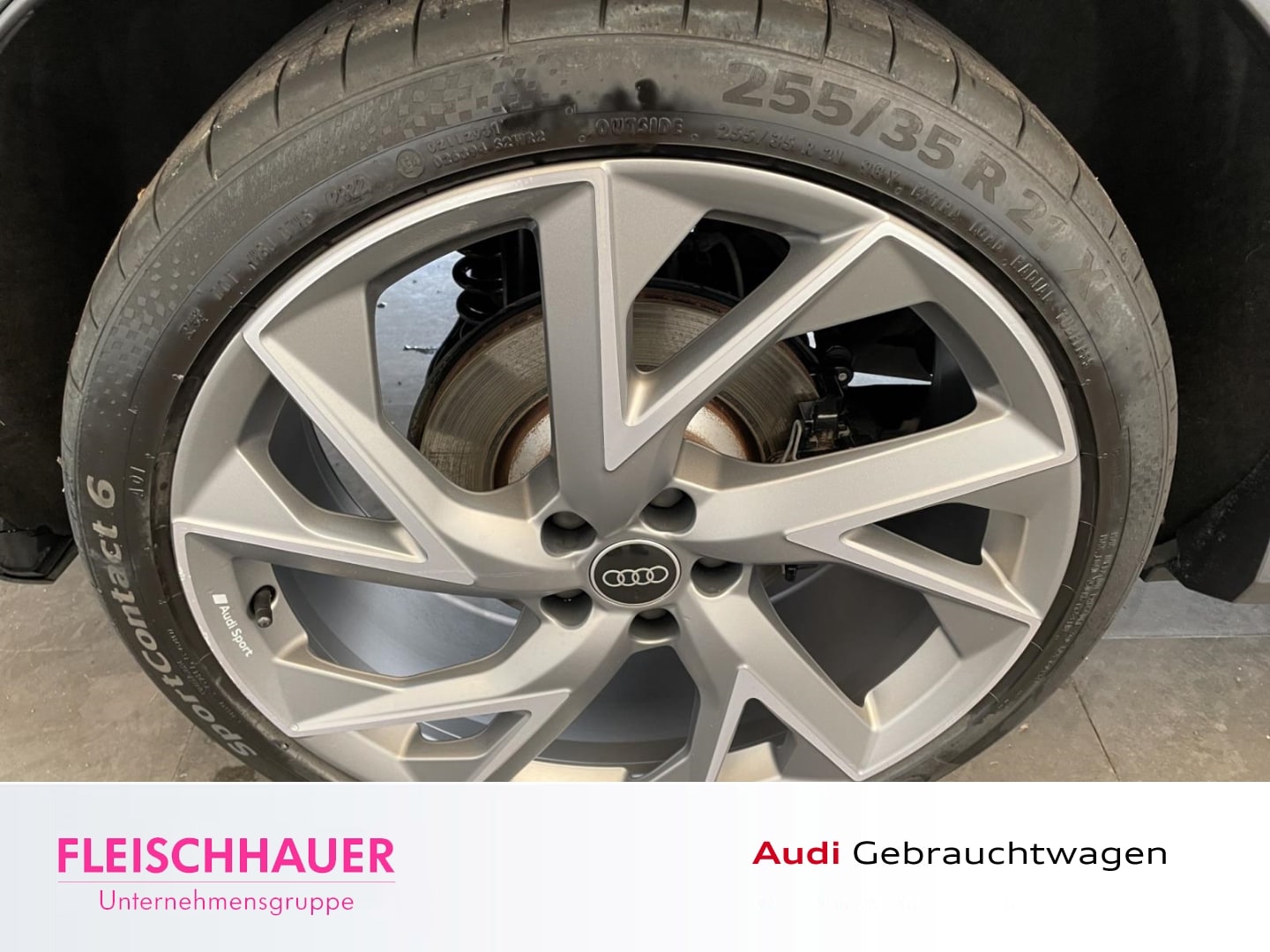 Image about Audi RS Q3 TFSI quattro S tronic