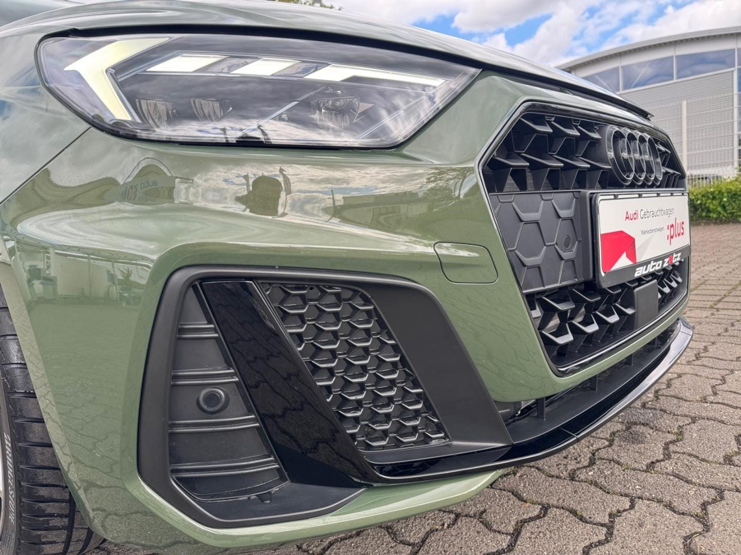 Bild über Audi A1 Sportback S line 40 TFSI S tronic - für weitere Informationen kontaktieren Sie den Audi Partner