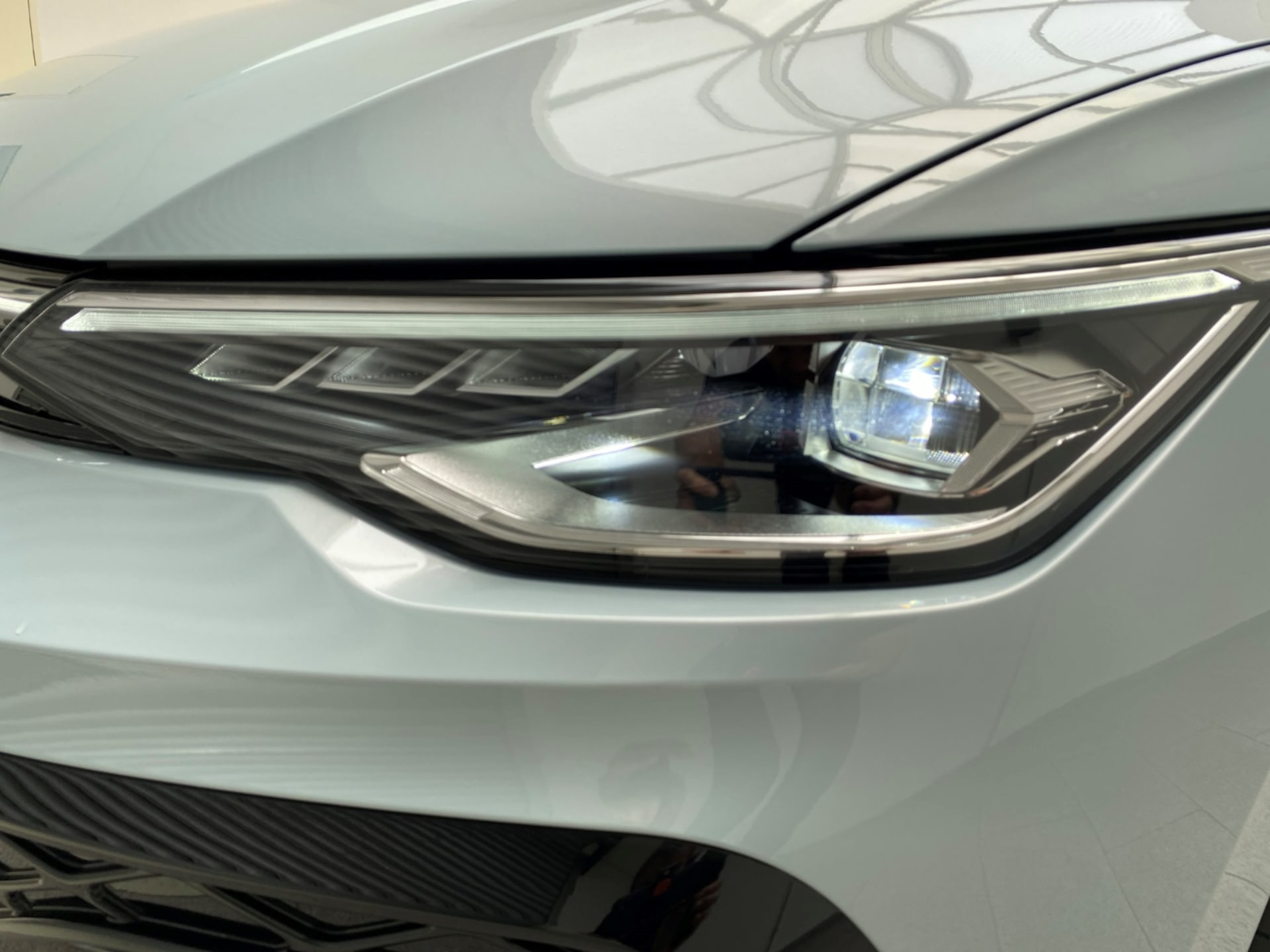 Volkswagen Golf R-Line