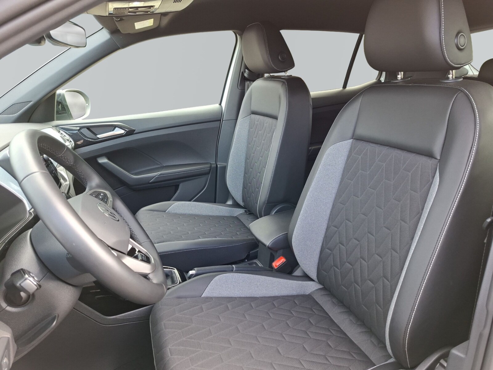 Volkswagen T-Cross – Bild 11