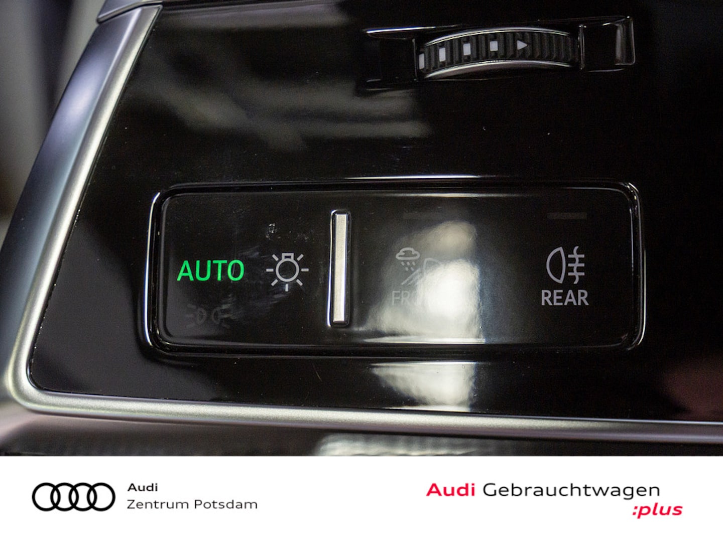 Bild über Audi SQ8 competition plus TFSI quattro tiptronic - für weitere Informationen kontaktieren Sie den Audi Partner