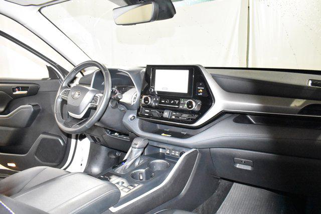 2025 Toyota Highlander 26