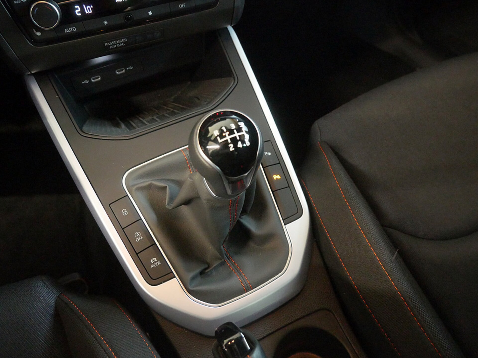 SEAT Arona FR