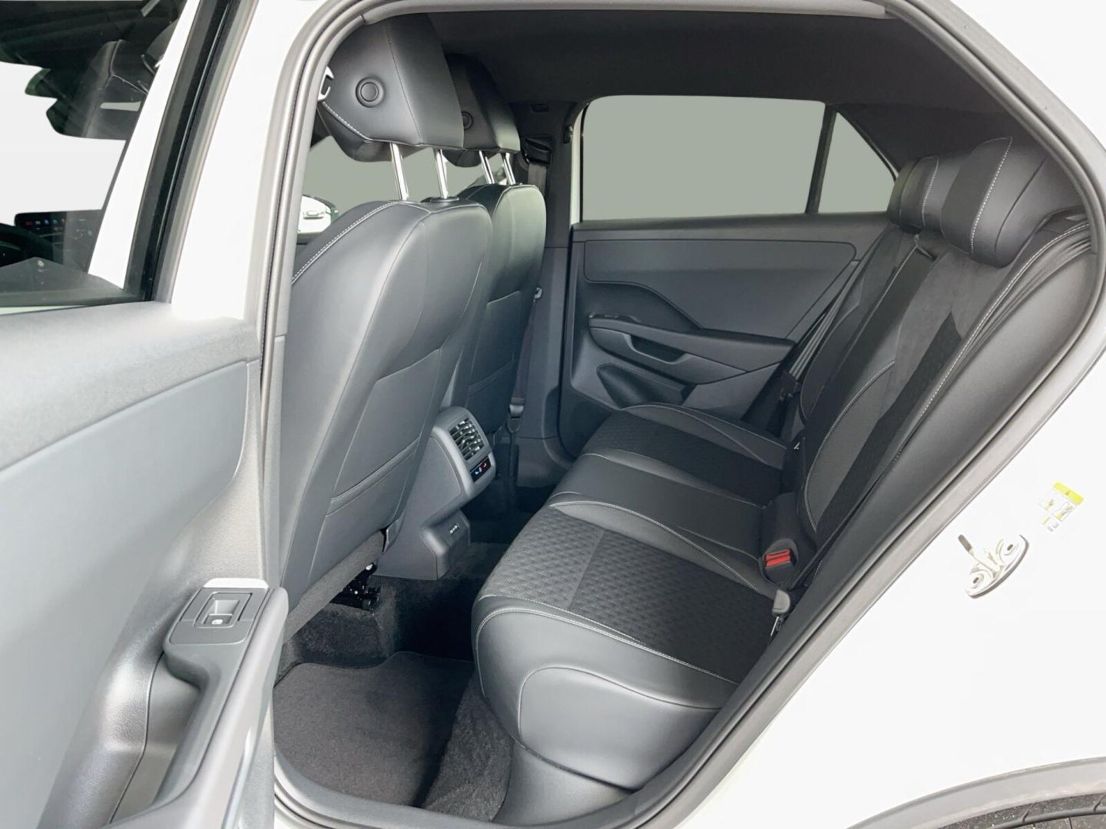 Volkswagen T-Roc – Bild 11