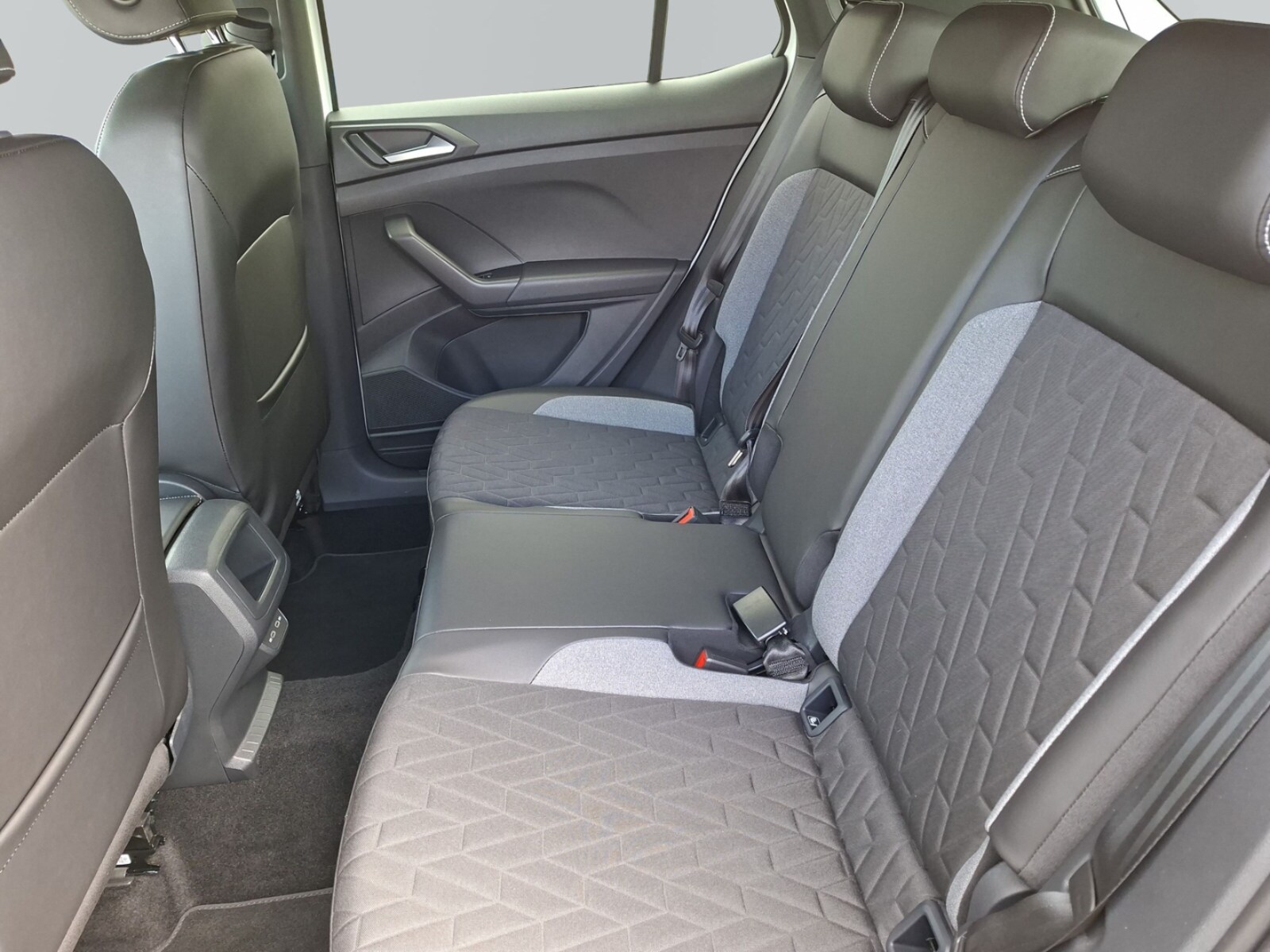 Volkswagen T-Cross – Bild 12