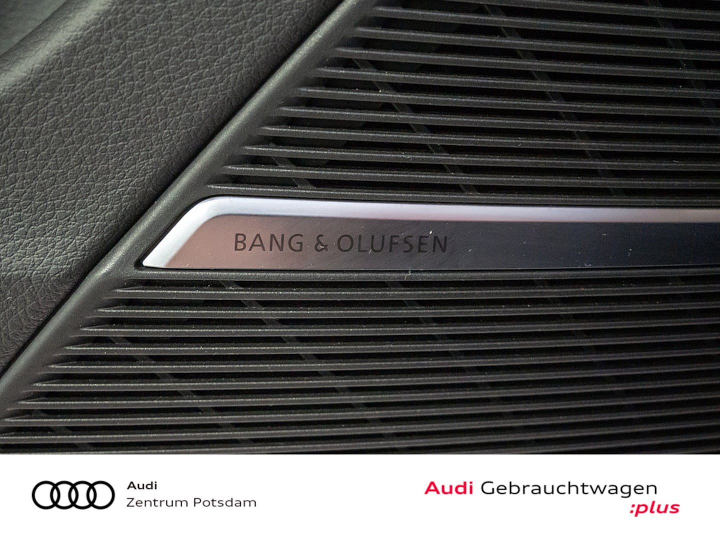 Bild über Audi SQ8 competition plus TFSI quattro tiptronic - für weitere Informationen kontaktieren Sie den Audi Partner