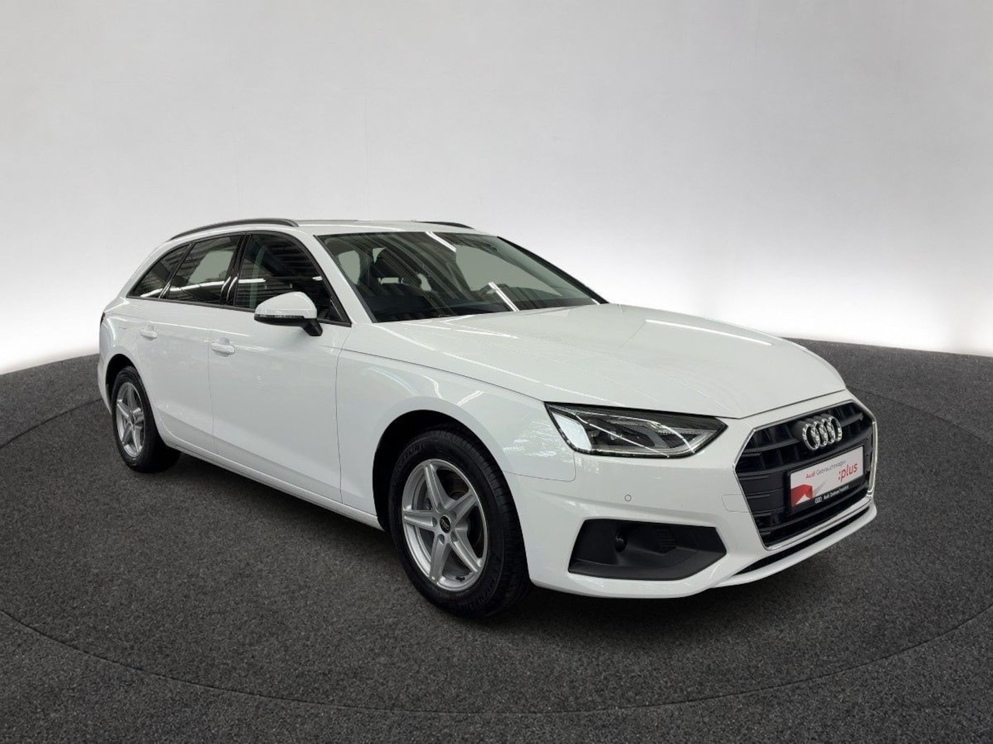 Bild über Audi A4 Avant 35 TFSI S tronic - für weitere Informationen kontaktieren Sie den Audi Partner