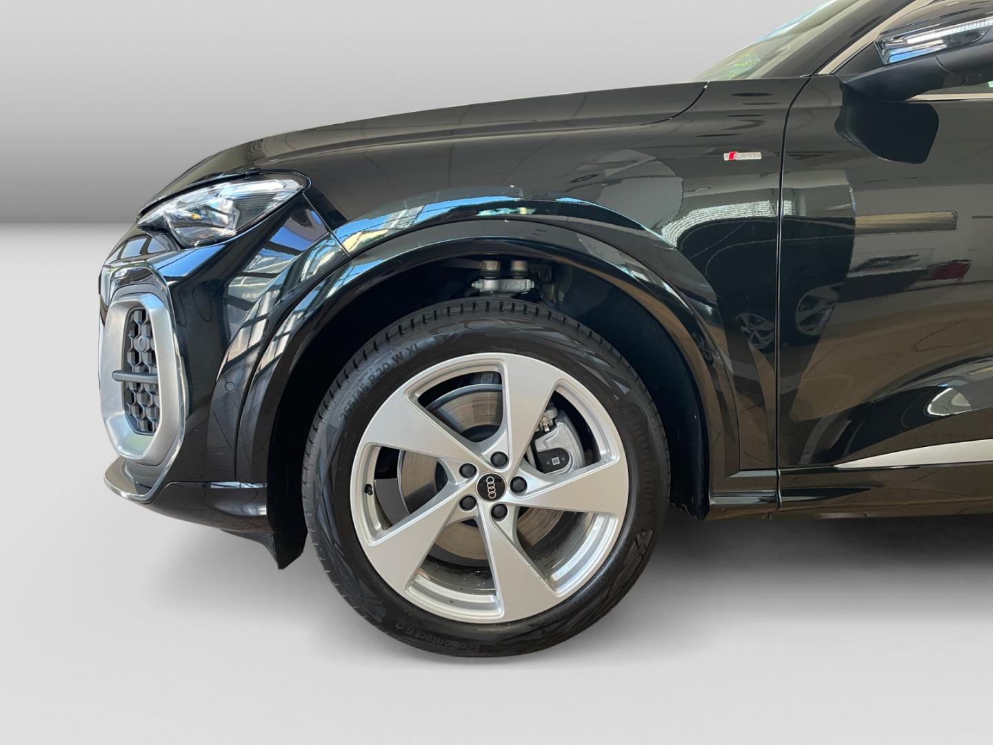 Bild über Audi Q5 SUV TDI quattro 150 kW S tronic - für weitere Informationen kontaktieren Sie den Audi Partner