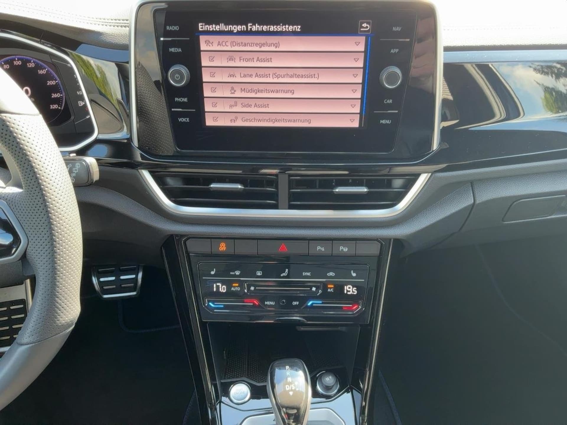 Volkswagen T-Roc R