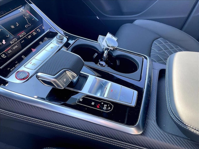 2026 Audi SQ7 Premium Plus - Photo 10