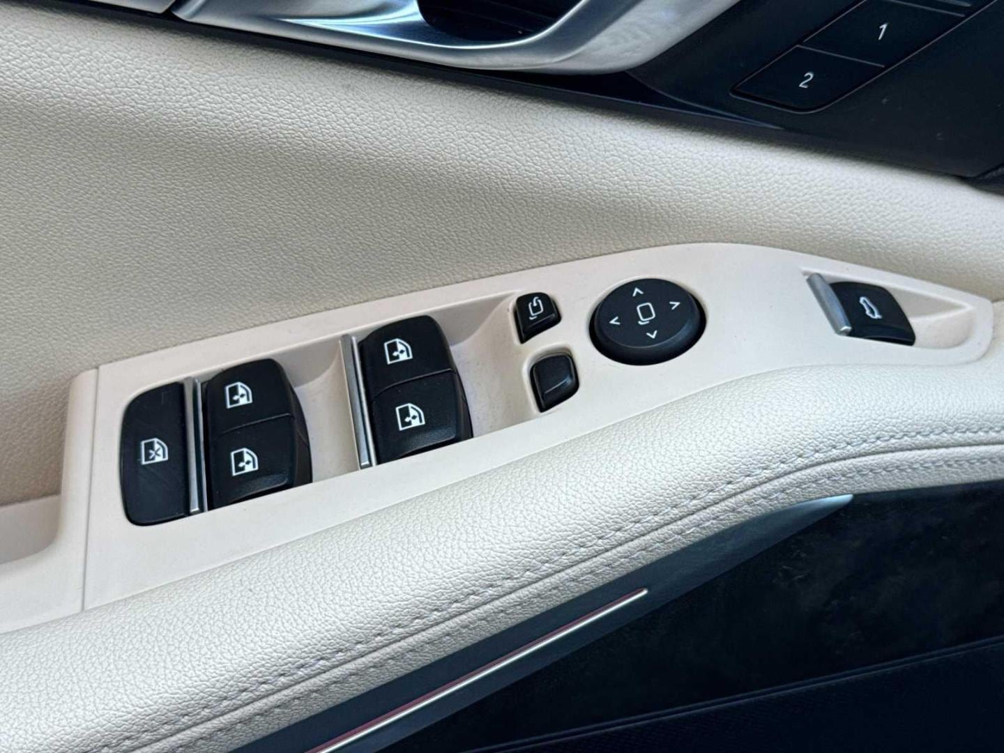 2022 BMW X5 40i - Photo 12