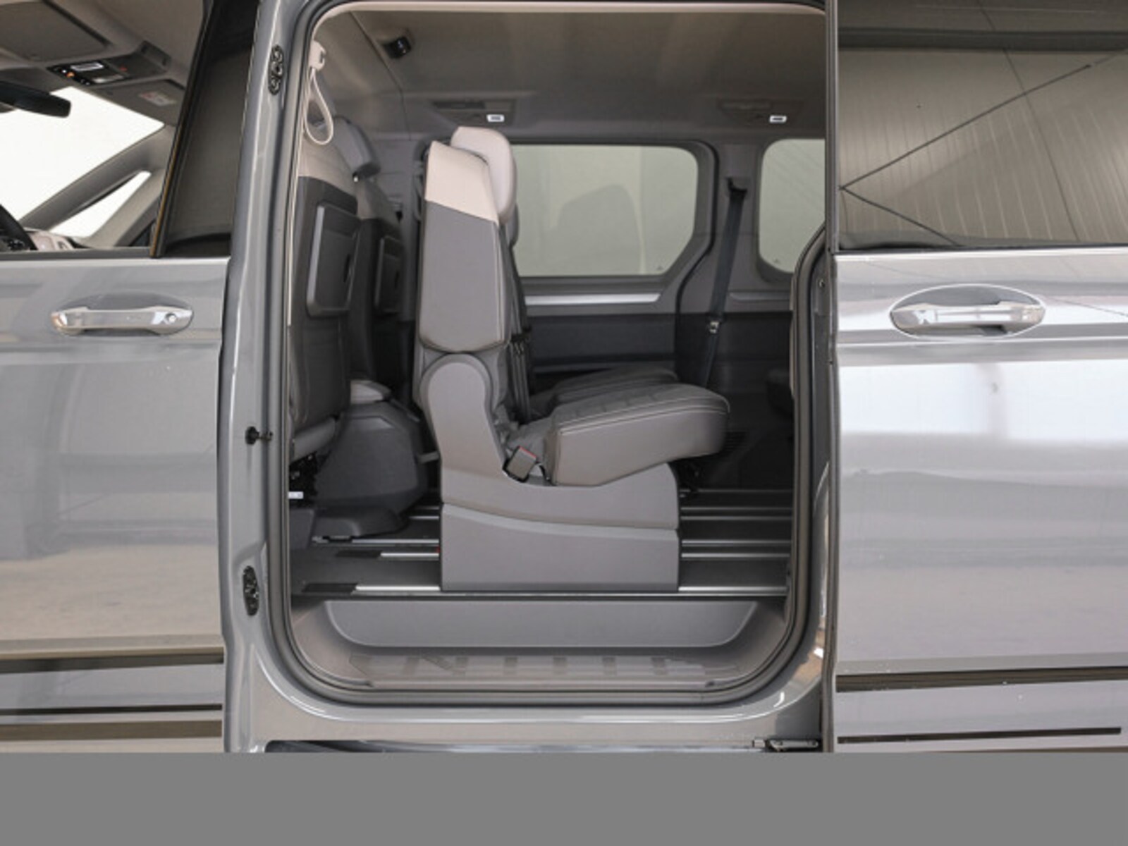 Volkswagen Multivan Langversion – Bild 13