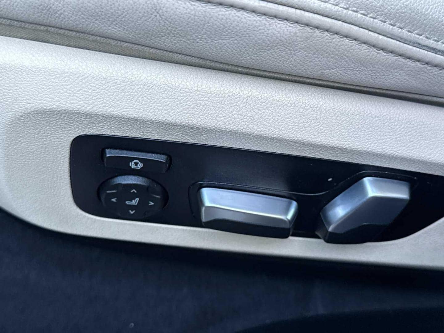 2022 BMW X5 40i - Photo 13