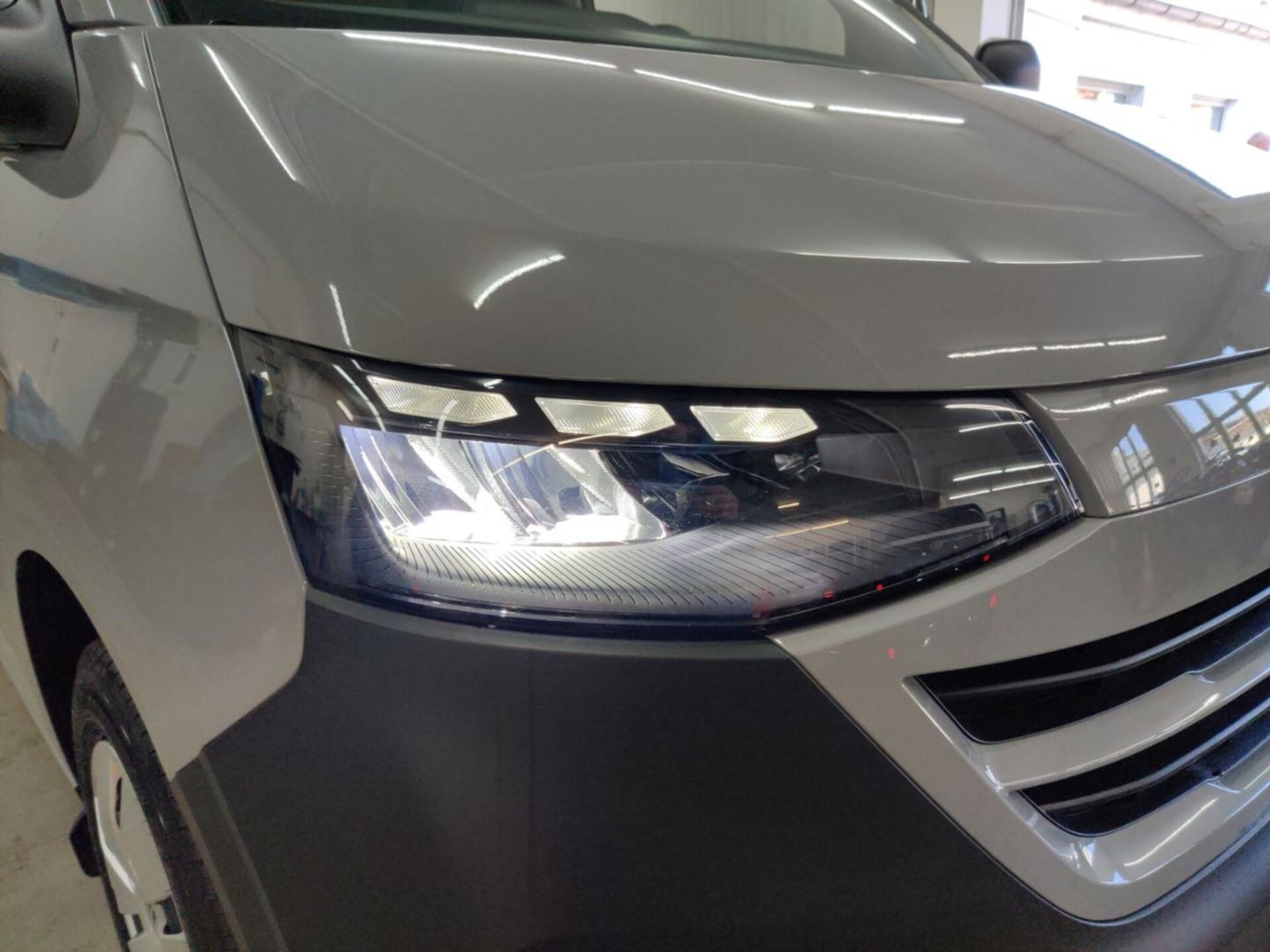 Volkswagen Transporter Kasten langer Radstand