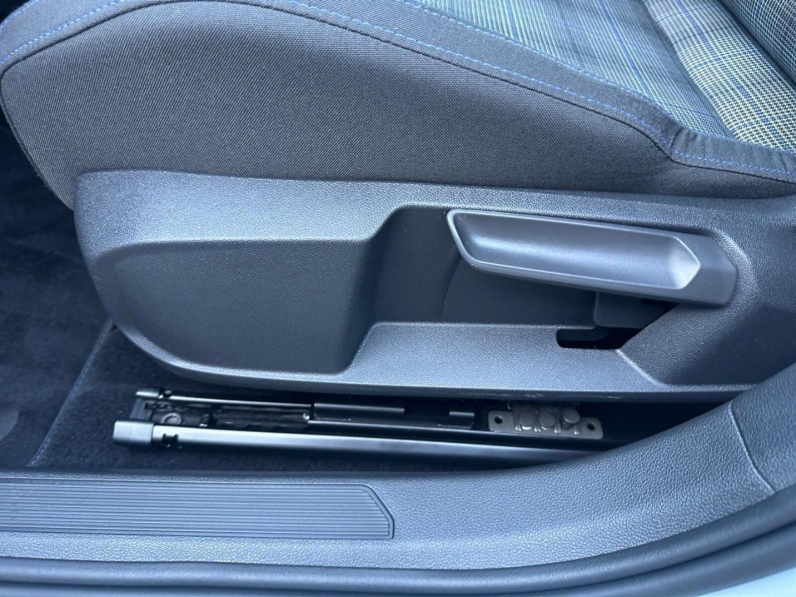 Volkswagen Golf – Bild 21