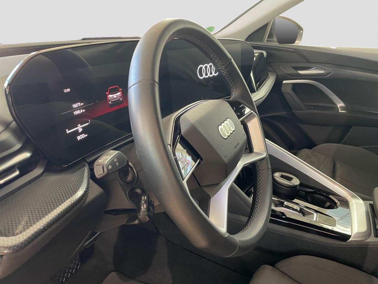 Bild über Audi Q5 SUV TDI quattro 150 kW S tronic - für weitere Informationen kontaktieren Sie den Audi Partner