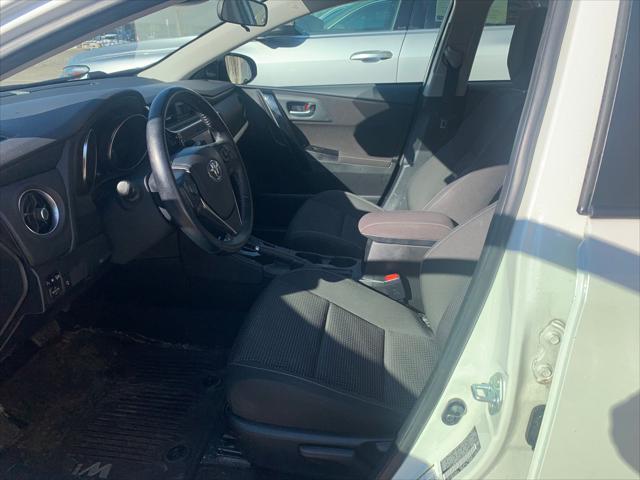 Used 2018 Toyota Corolla iM Base with VIN JTNKARJE1JJ560489 for sale in Minneapolis, Minnesota