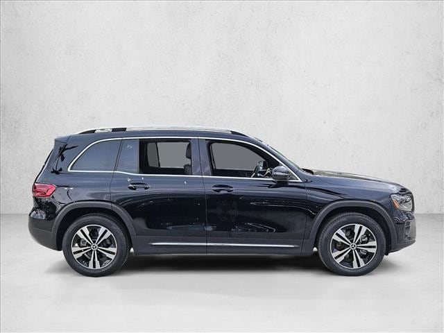 2025 Mercedes-Benz GLB 250