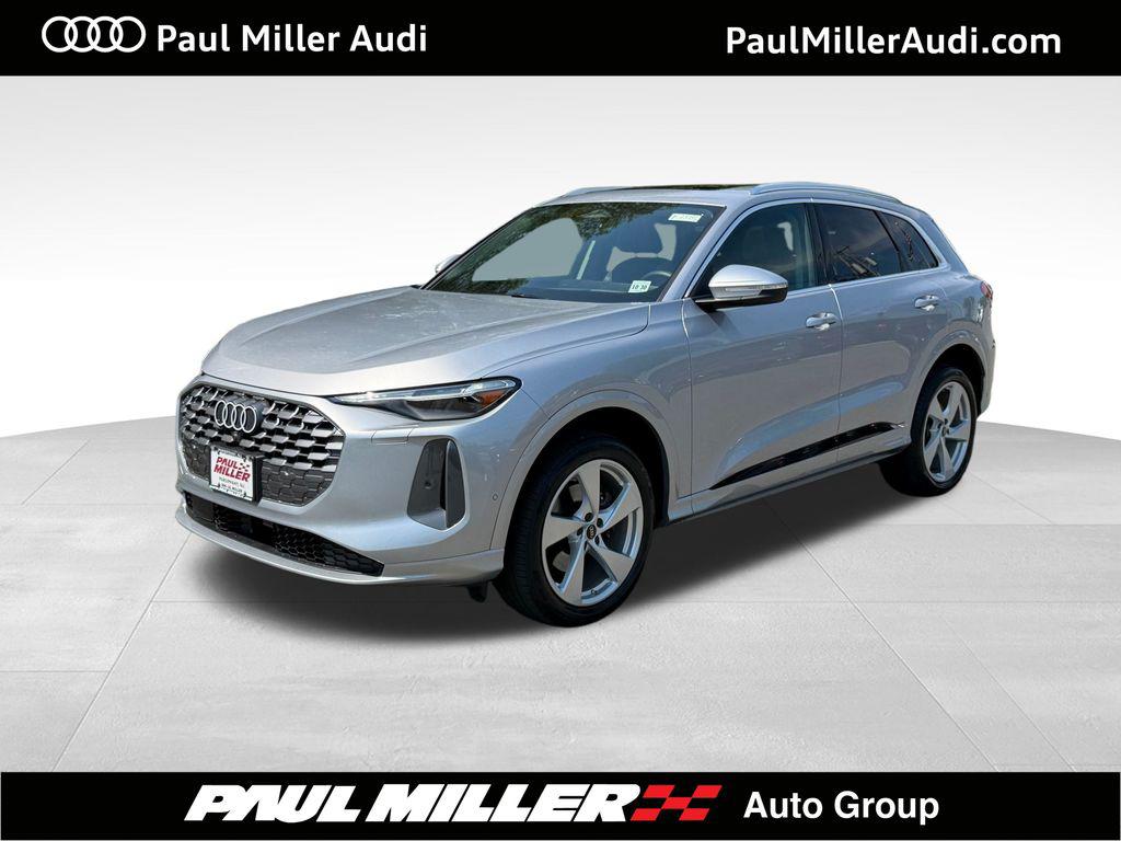 2025 Audi Q5 40 Premium Plus's photo