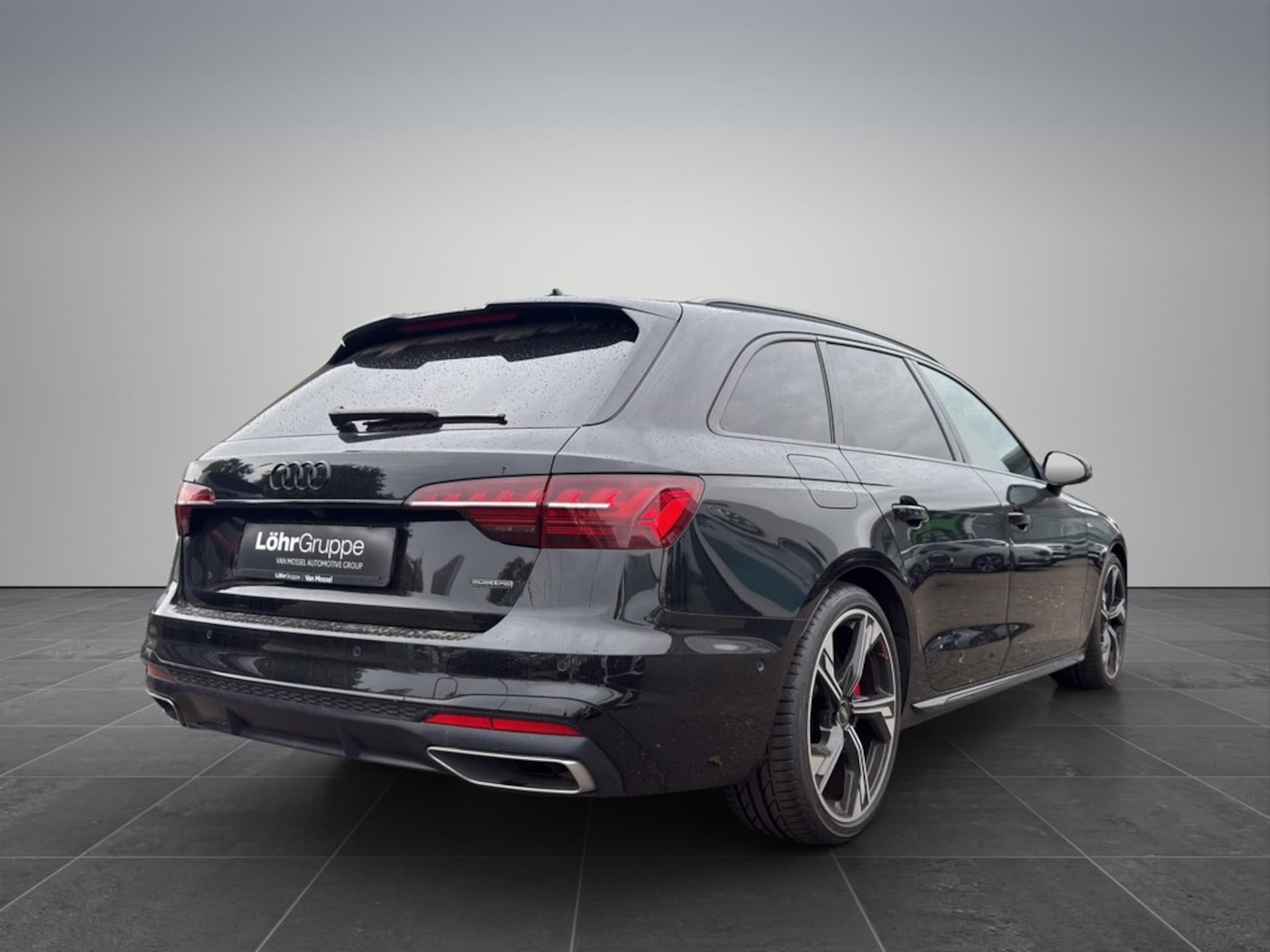 Audi A4 Avant S line