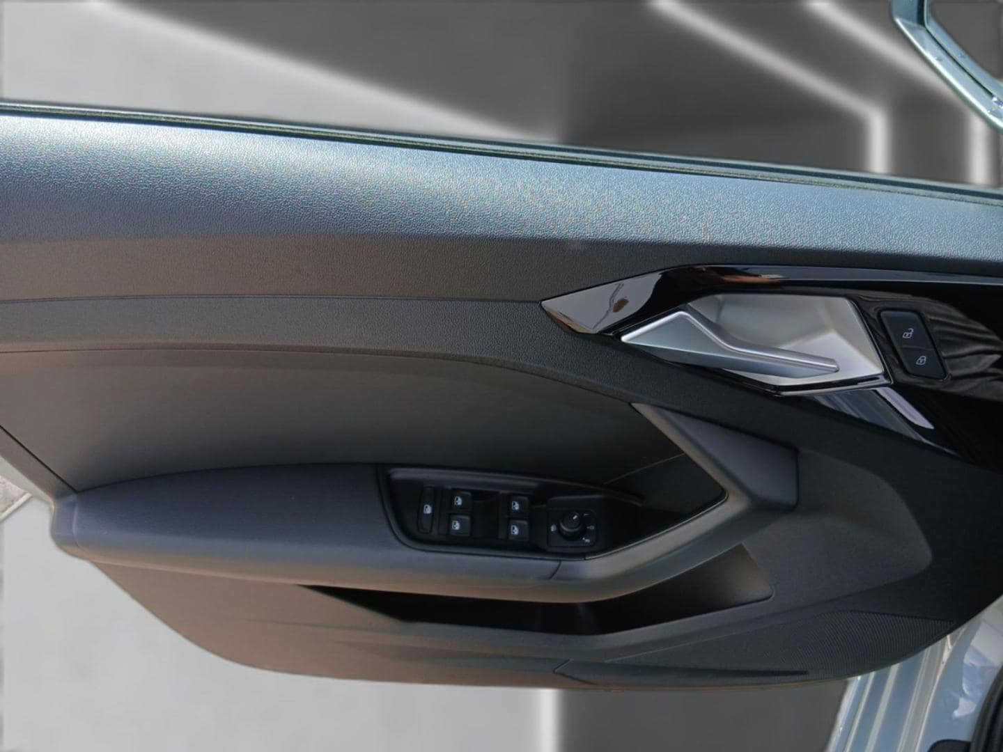 Bild über Audi A1 Sportback S line 25 TFSI S tronic - für weitere Informationen kontaktieren Sie den Audi Partner