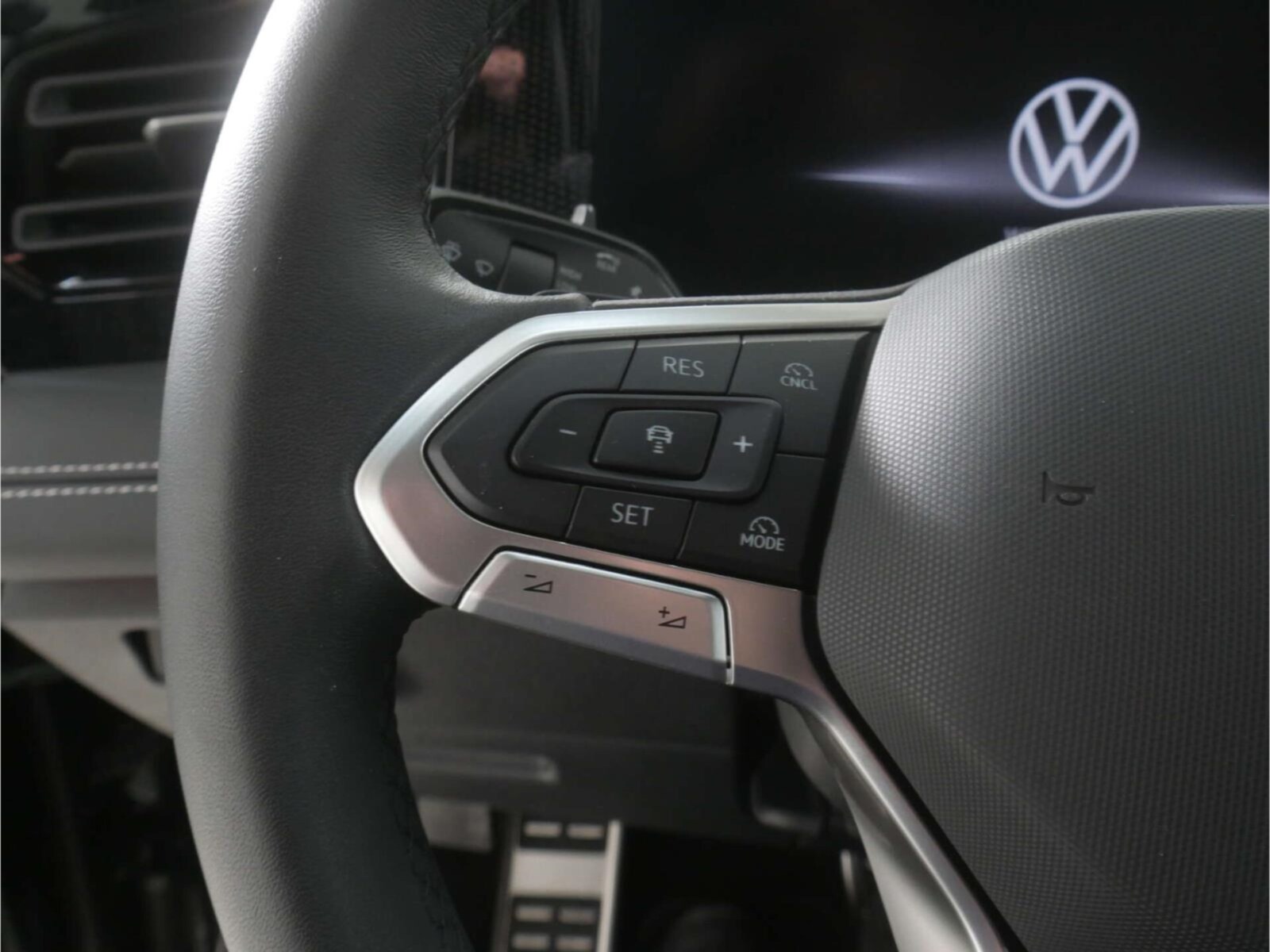 Volkswagen Tiguan – Bild 13