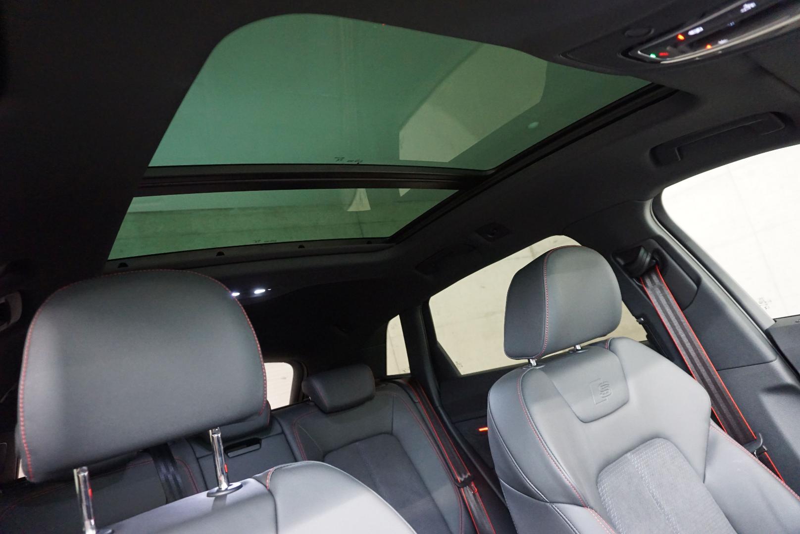Image about Audi Q8 e-tron Black Edition 50 e-tron quattro 250,00 kW