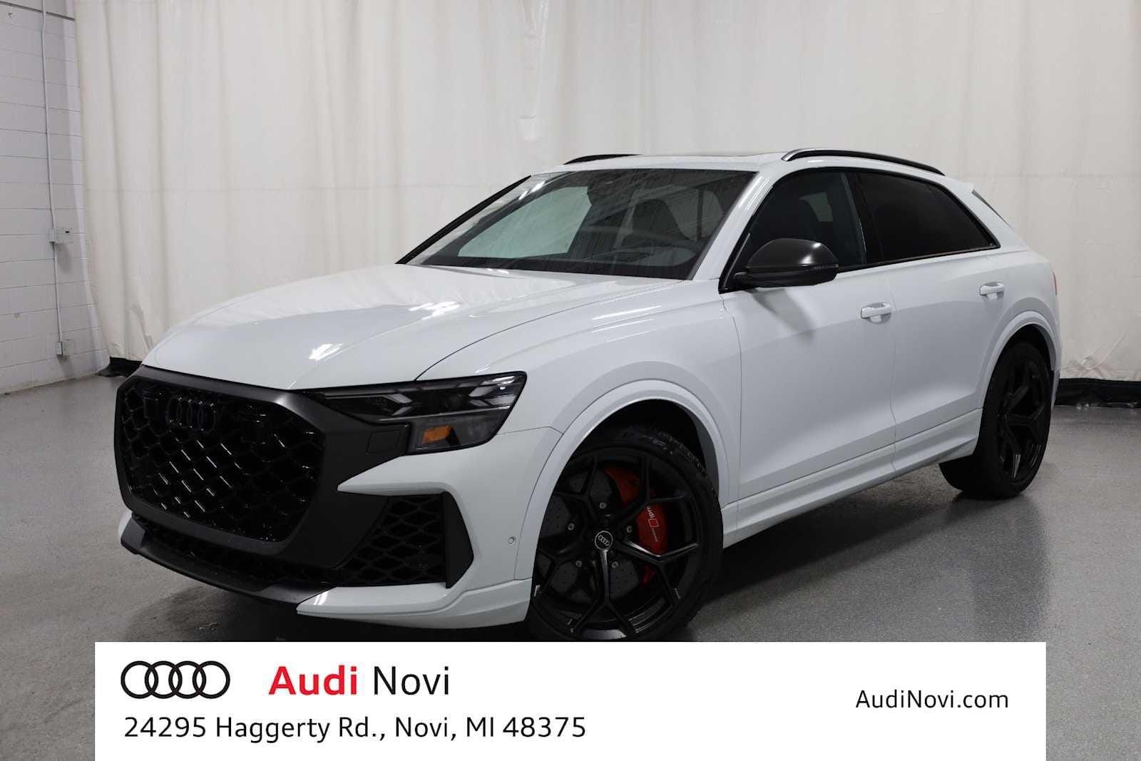 2026 Audi RS Q8 -'s photo