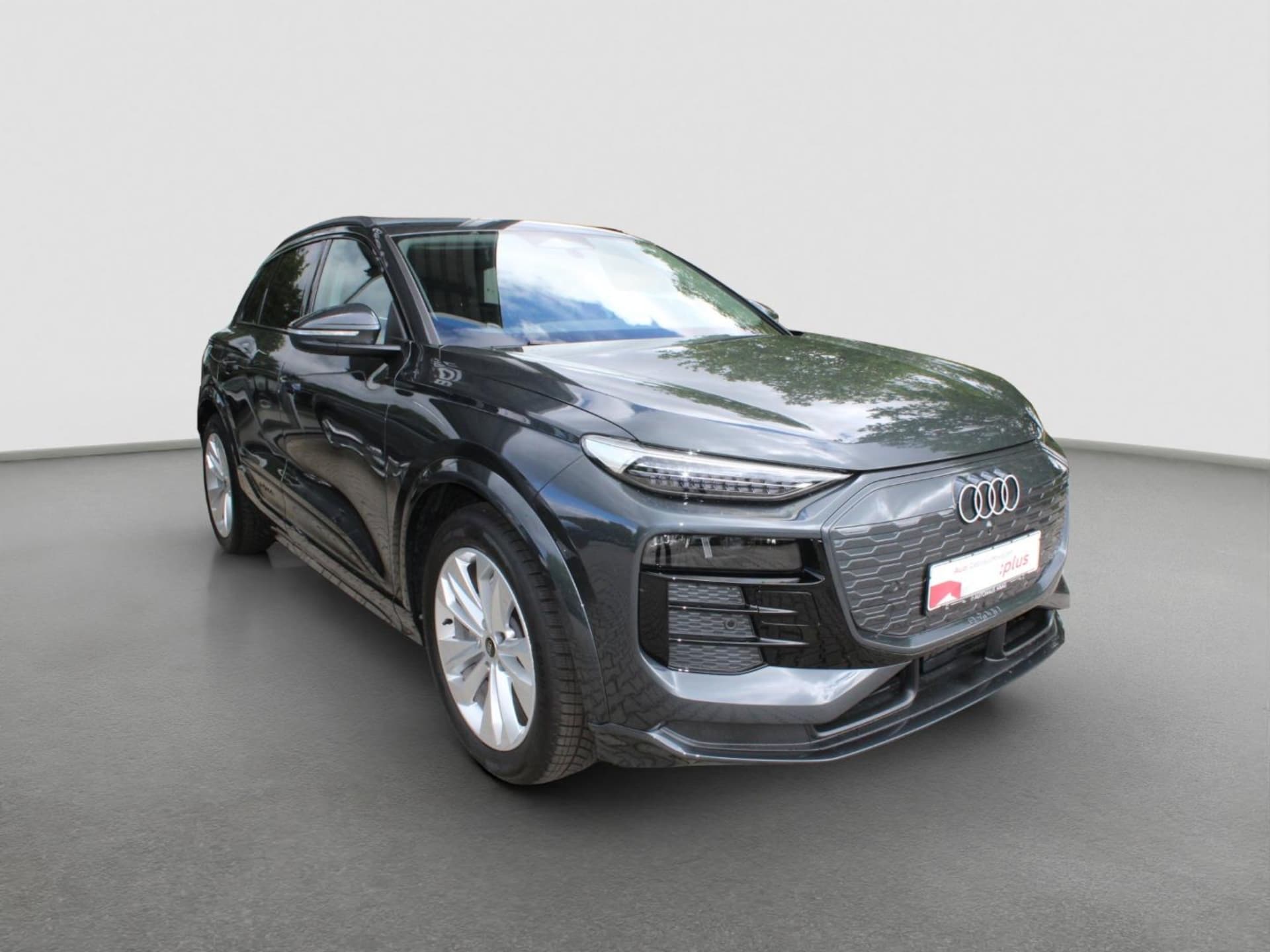 Audi Q6 SUV e-tron