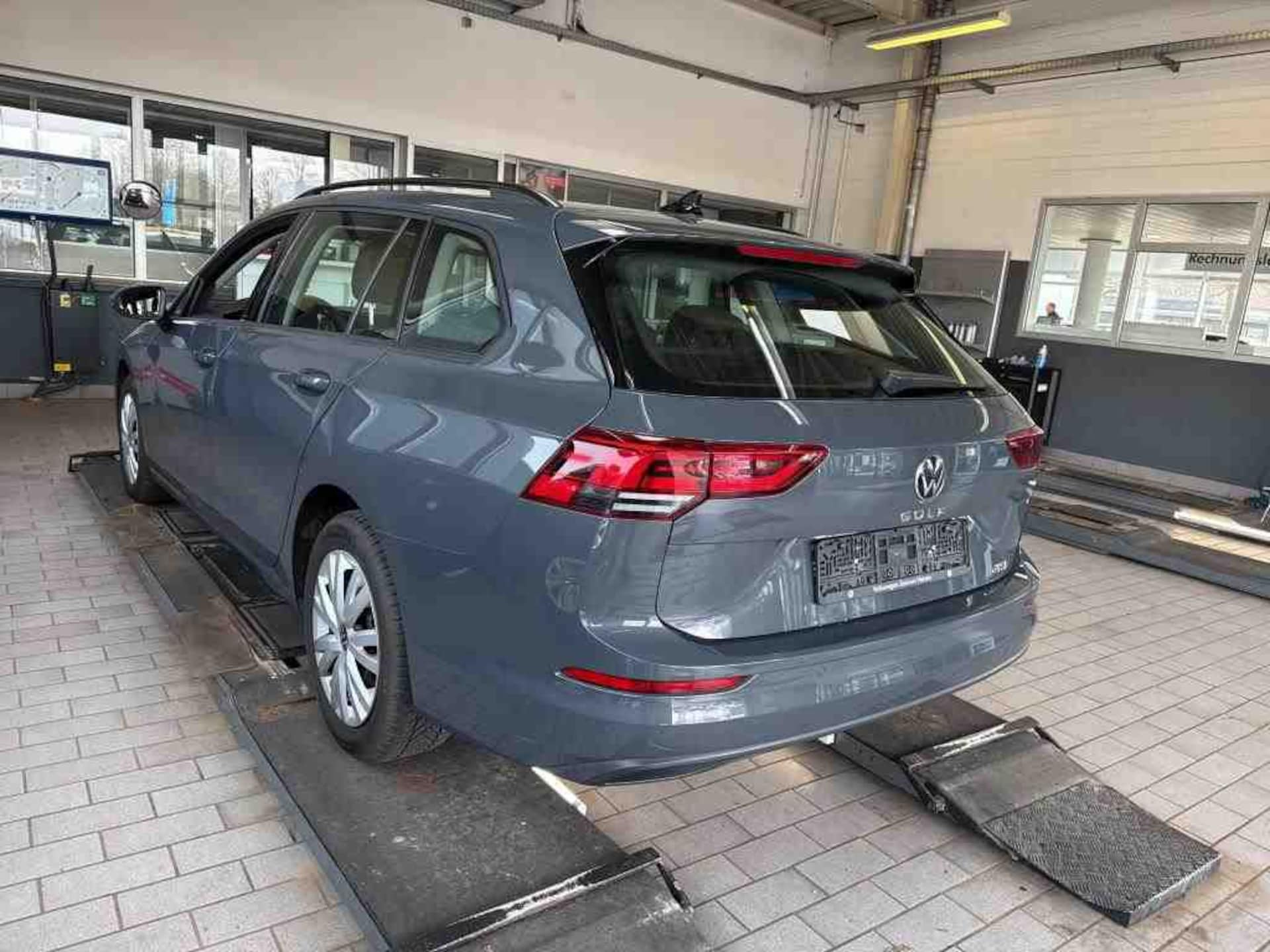 Volkswagen Golf Variant Life