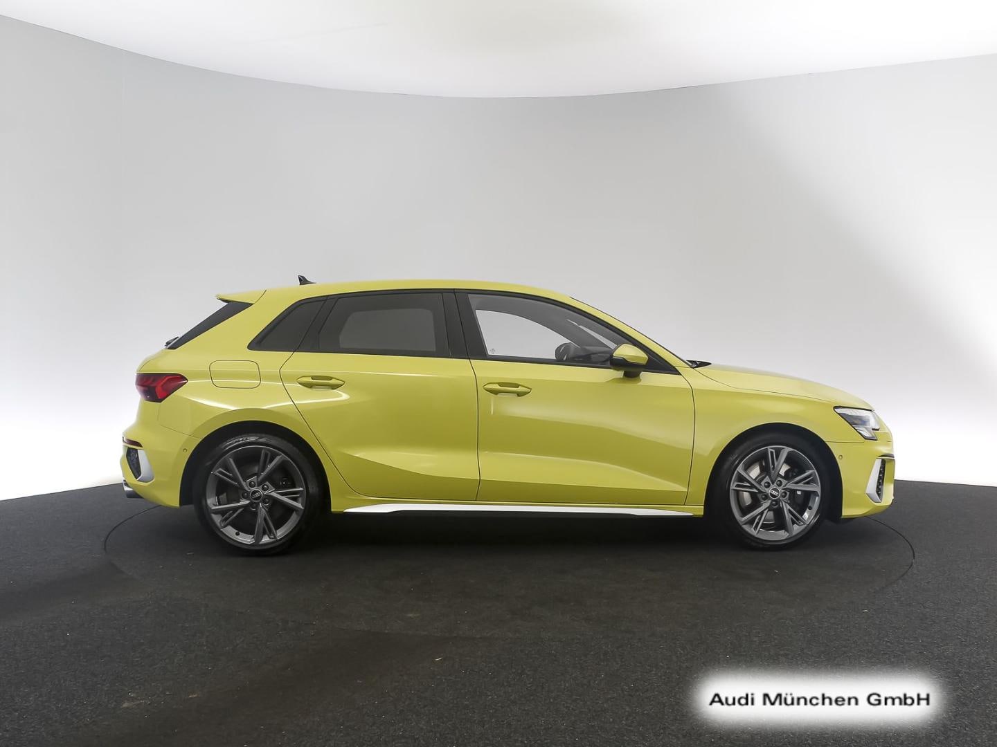 Bild über Audi S3 Sportback TFSI quattro S tronic - für weitere Informationen kontaktieren Sie den Audi Partner