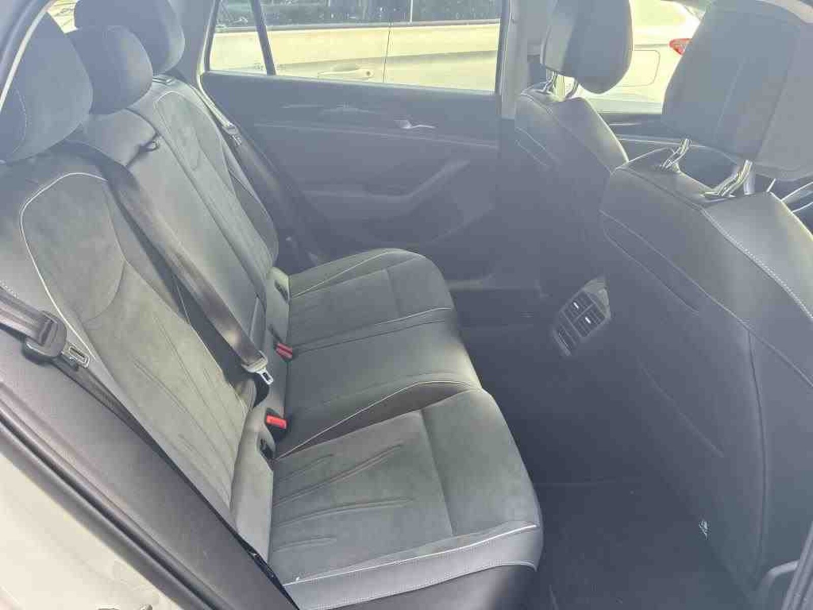 Volkswagen Passat – Bild 7