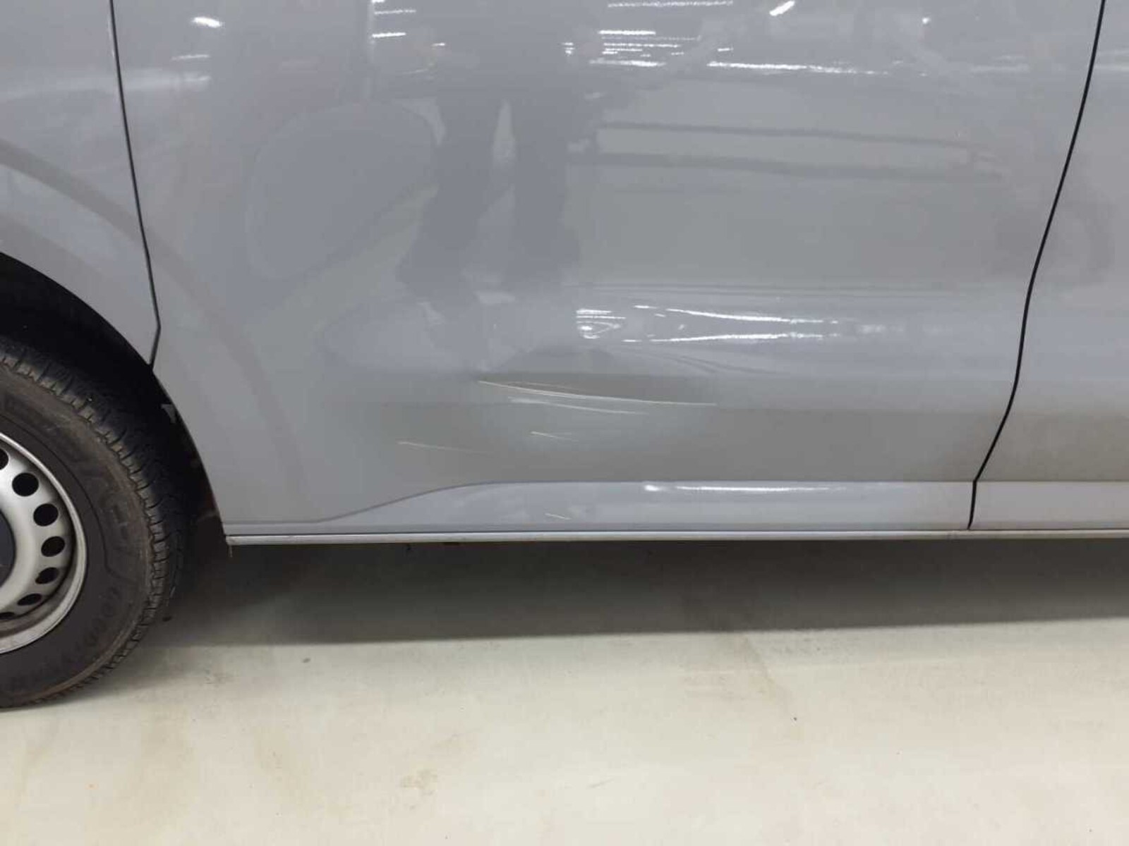 Volkswagen Transporter Kasten kurzer Radstand – Bild 12