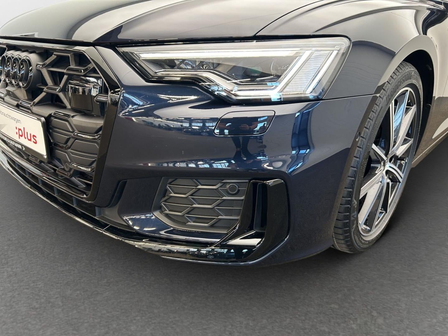 Bild über Audi A6 Avant TFSI e S line 55 TFSI e quattro S tronic - für weitere Informationen kontaktieren Sie den Audi Partner