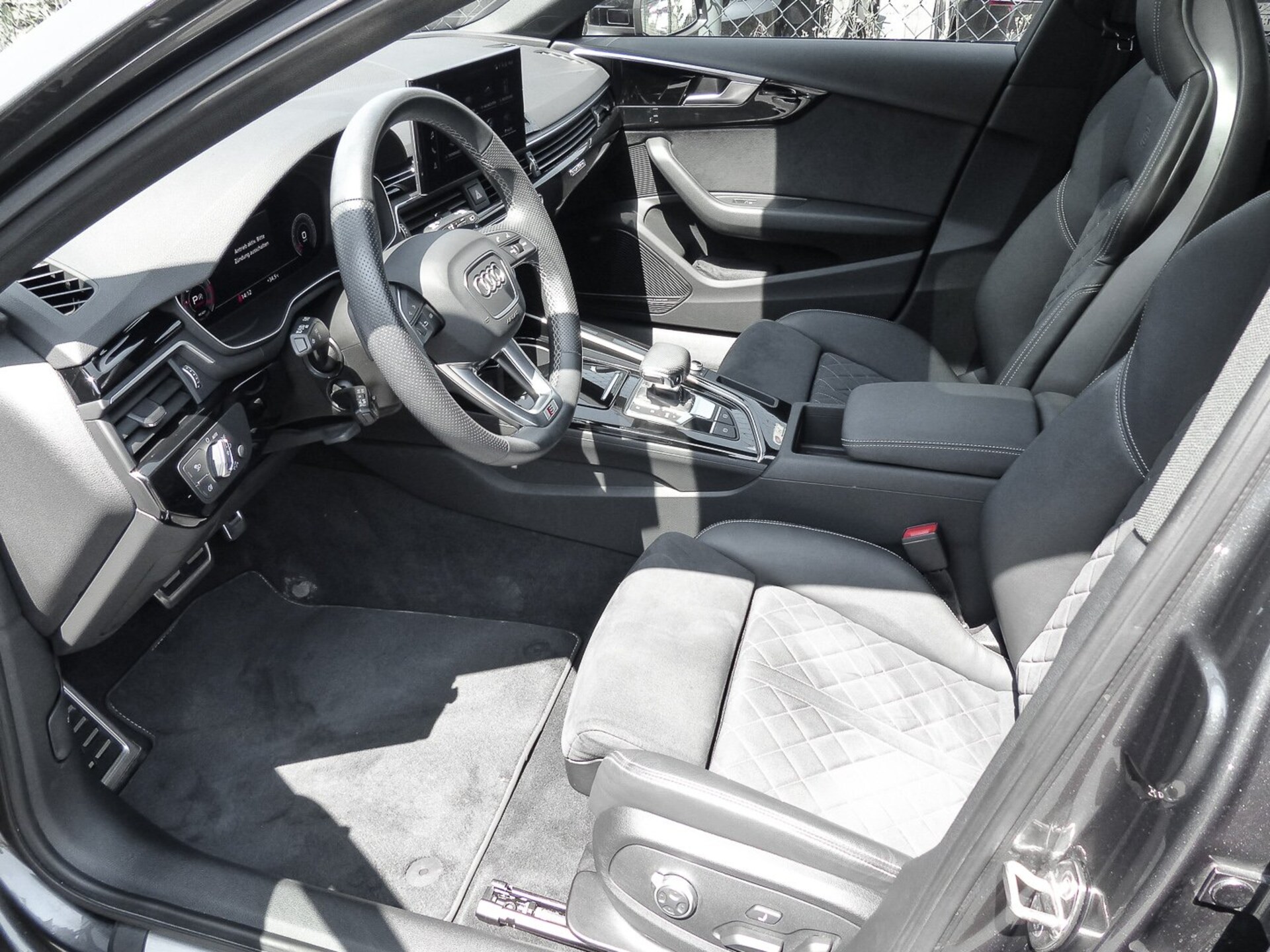 Audi A4 Avant S line