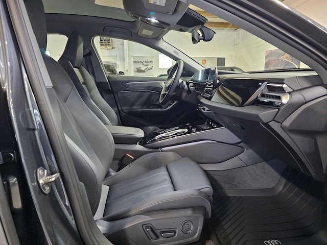2026 Audi A6 Premium Plus - Photo 10