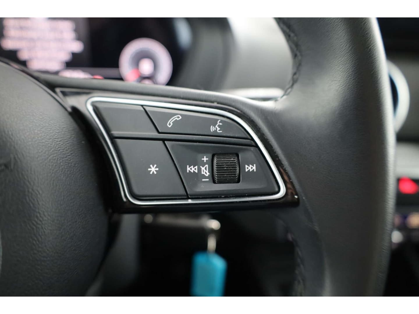 Bild über Audi Q2 advanced 35 TFSI S tronic - für weitere Informationen kontaktieren Sie den Audi Partner